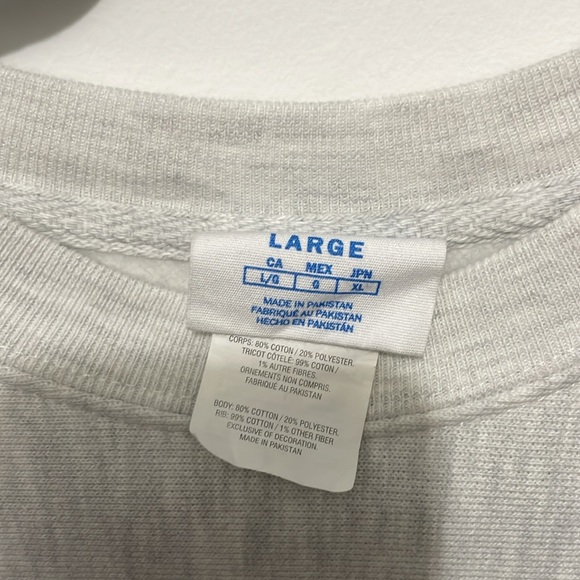 Champion Crewneck - Picture 3 of 5